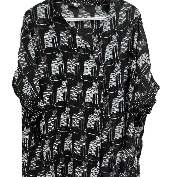 Fresh Fx Cat Pattern Short Sleeve Blouse EUC - Picture 1 of 10